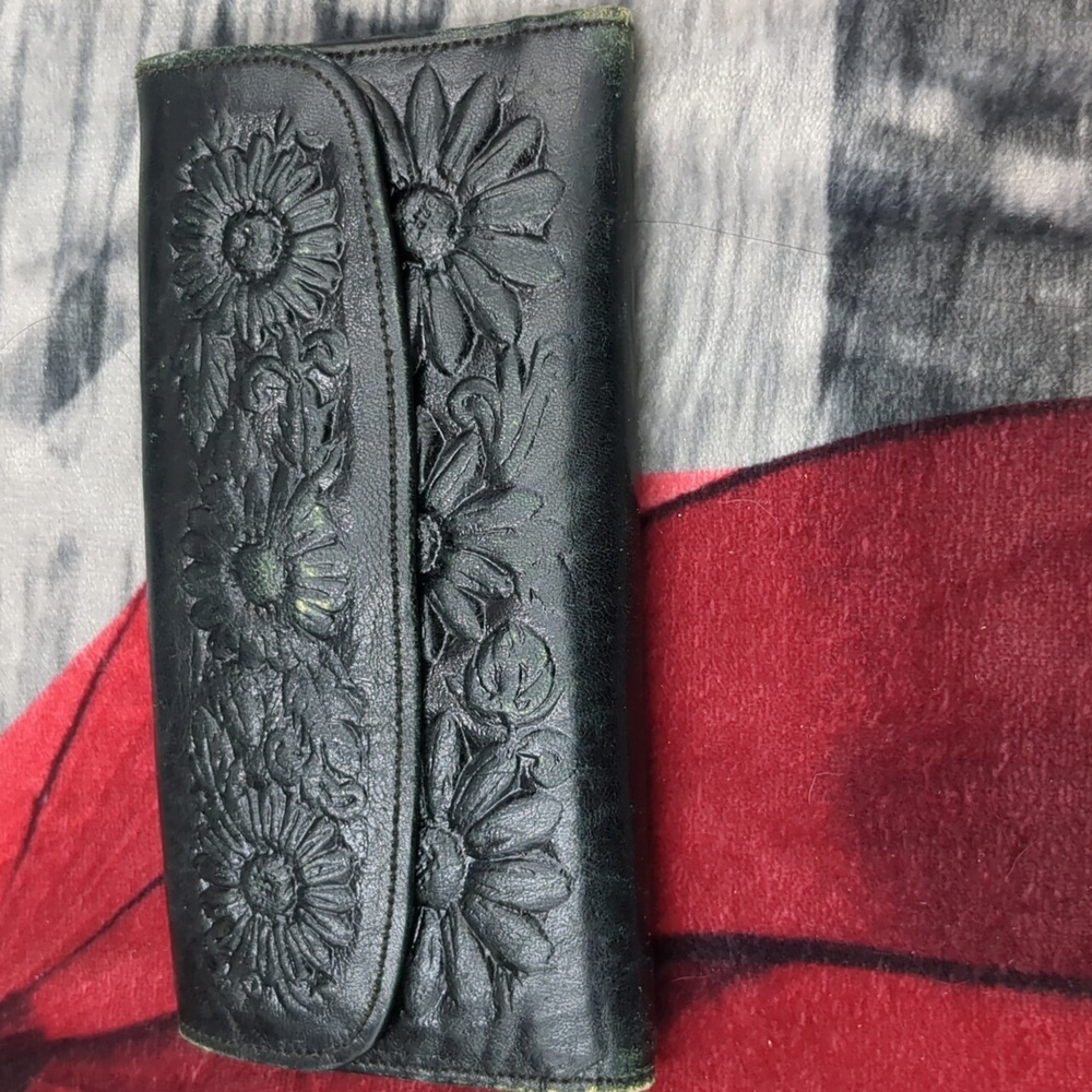 Floral Mexican Leather Wallet - Picture 2 of 12